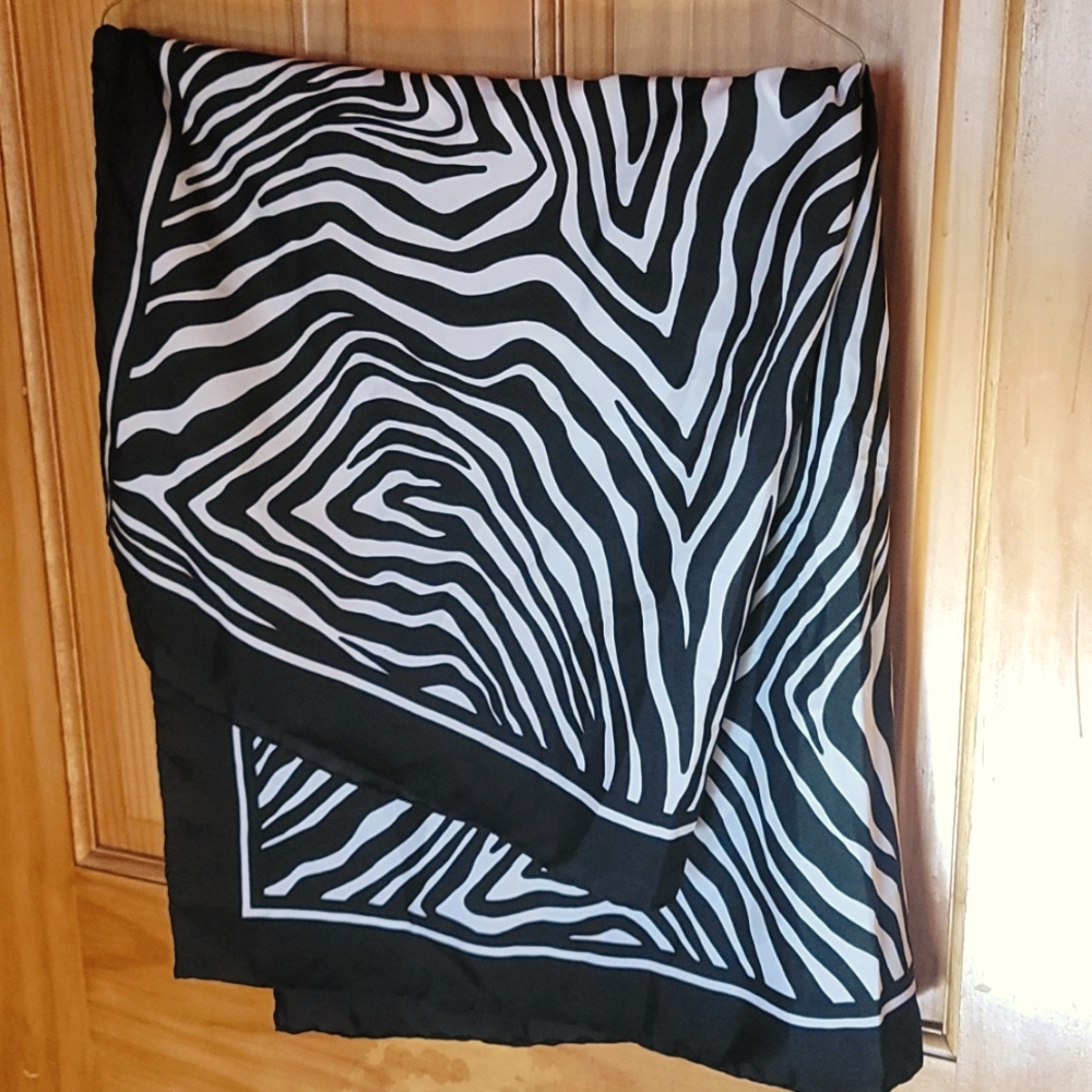 31. Animal print square scarf